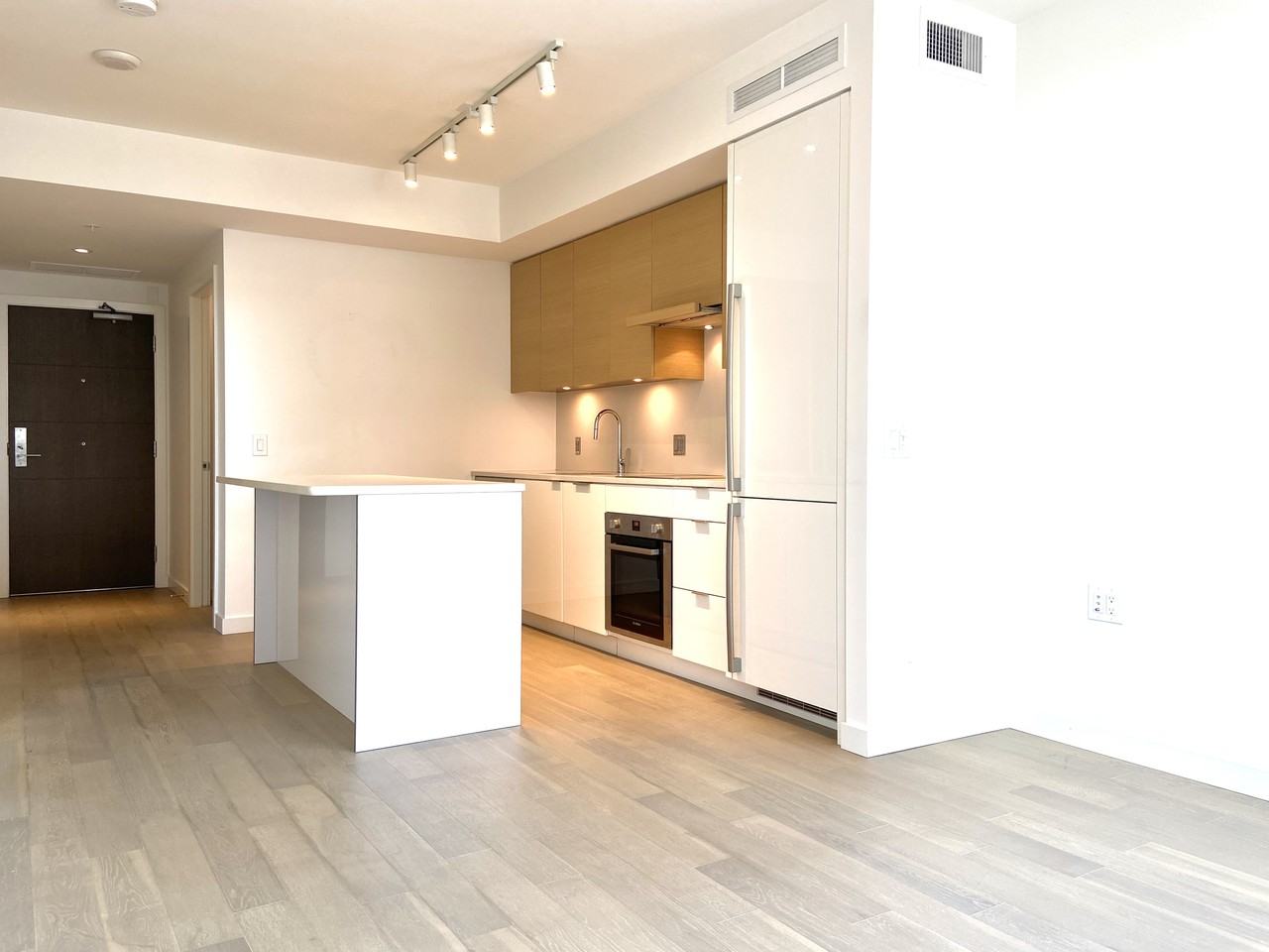 1688 Pullman Porter Street #801 - Photo 5 of 22