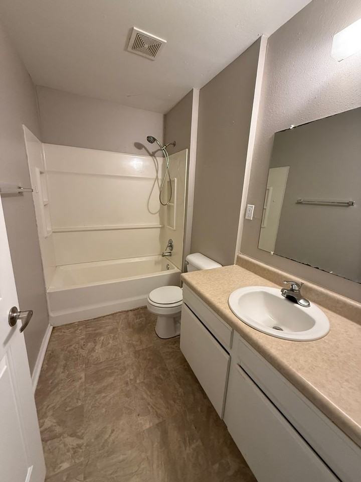 289 Hwy 431 - Photo 7 of 10