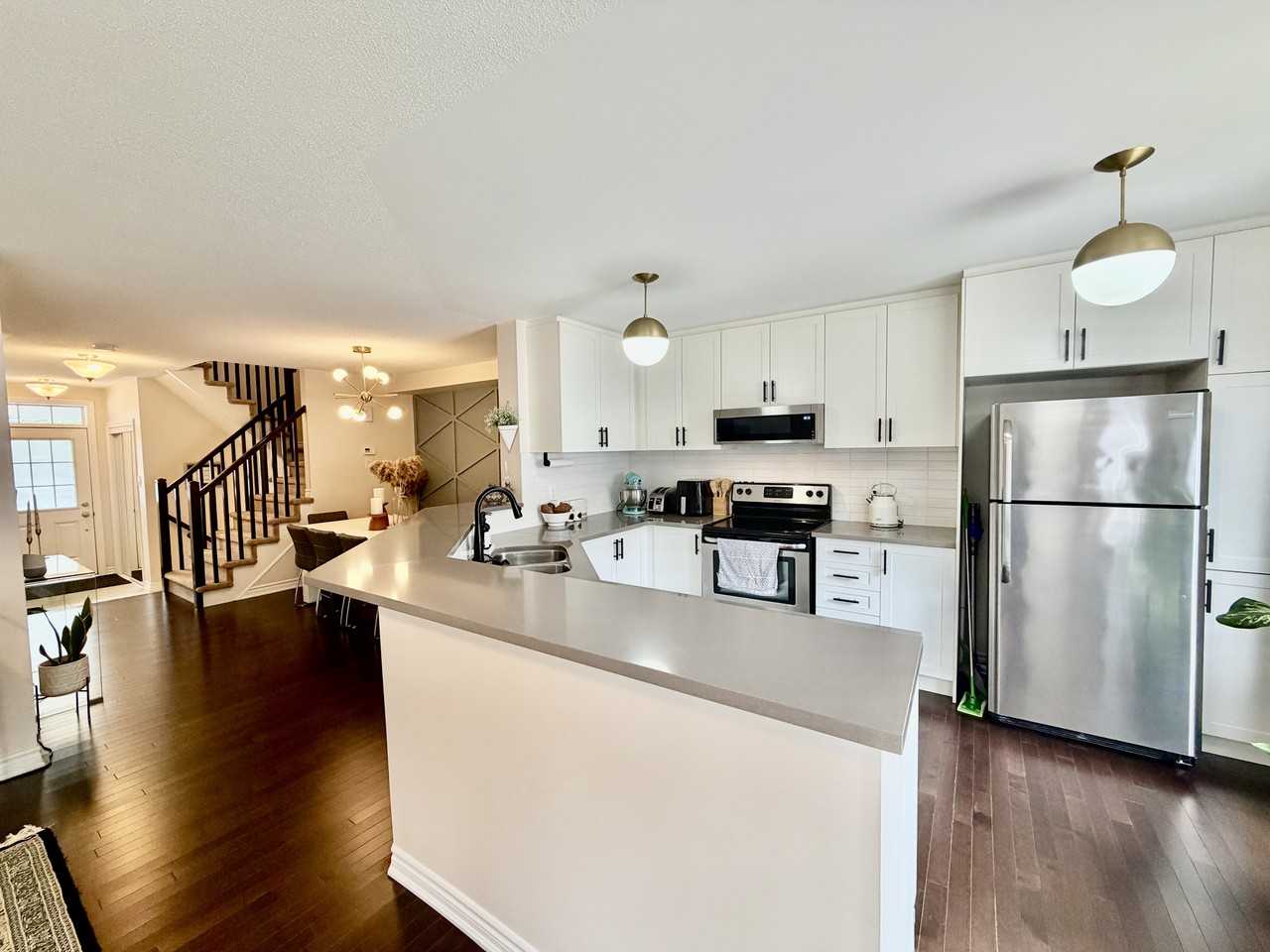 703 Maloja Way - Photo 6 of 27