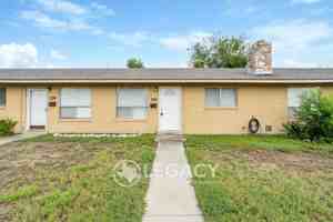 featured image of 704 W 10th St