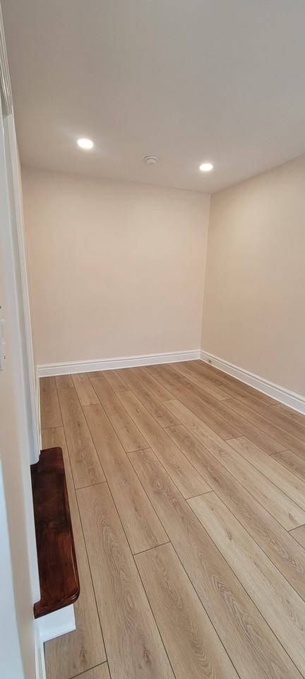 45 Briscoe Street East - Photo 4 of 21
