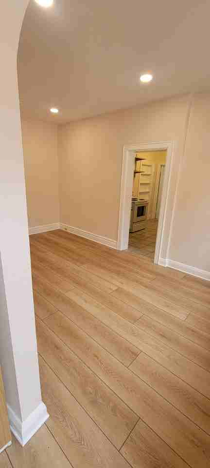 45 Briscoe Street East - Photo 6 of 21