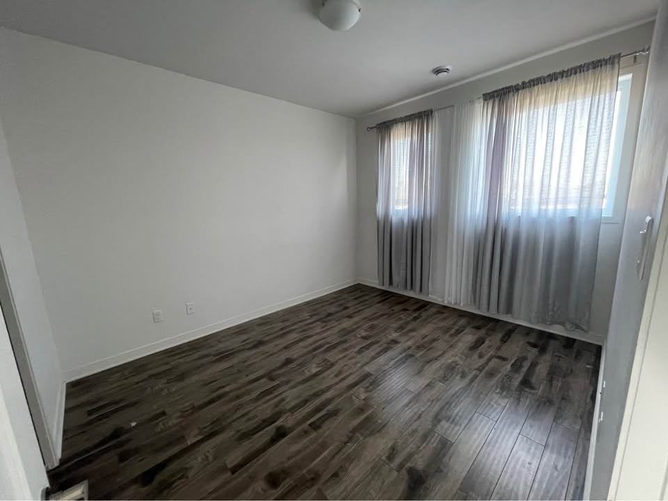 844 Rue Marie-Gérin-Lajoie - Photo 4 of 16