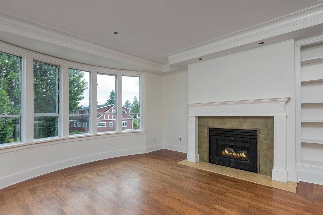 3220 4th Ave W - Photo 3 of 19