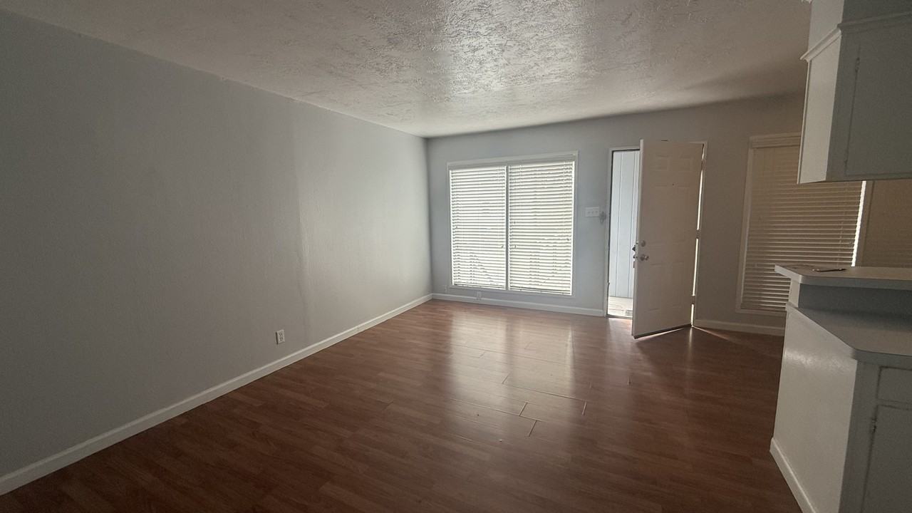 519 Branard St #01 - Photo 7 of 8