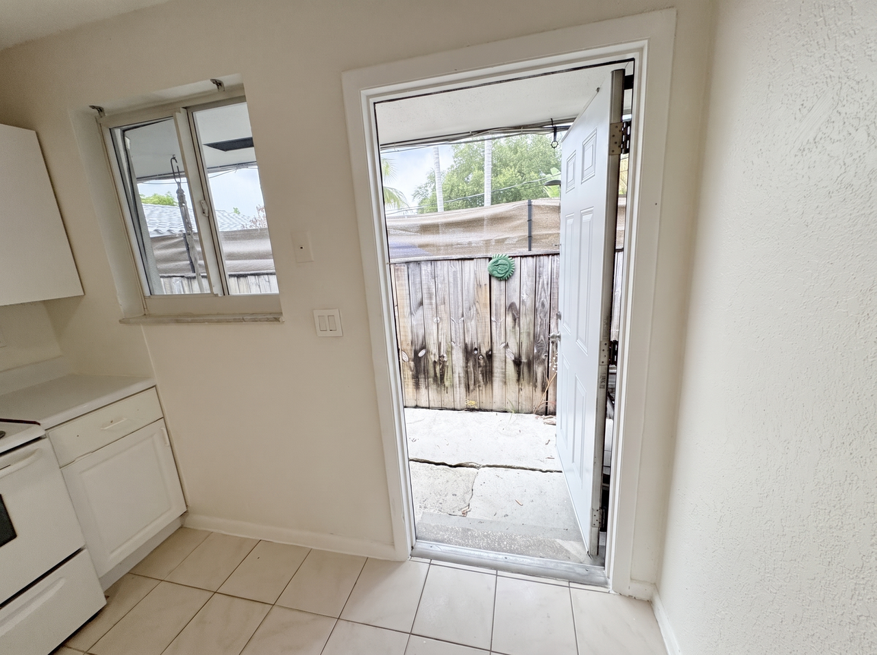 2319 Wilson St #2 - Photo 3 of 17