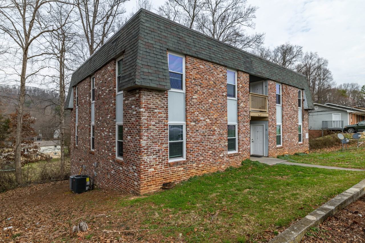 2817 Colt Dr #2 - Photo 3 of 16