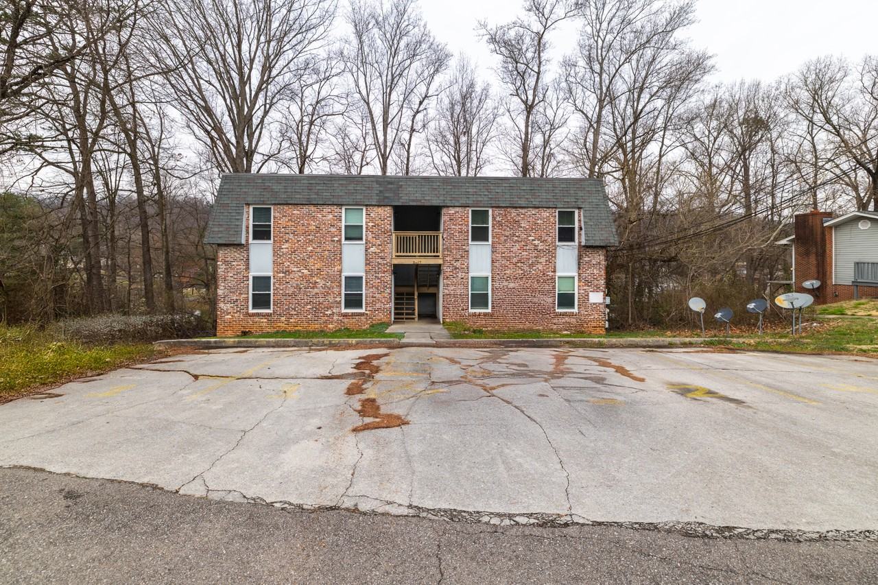2817 Colt Dr #2 - Photo 4 of 16