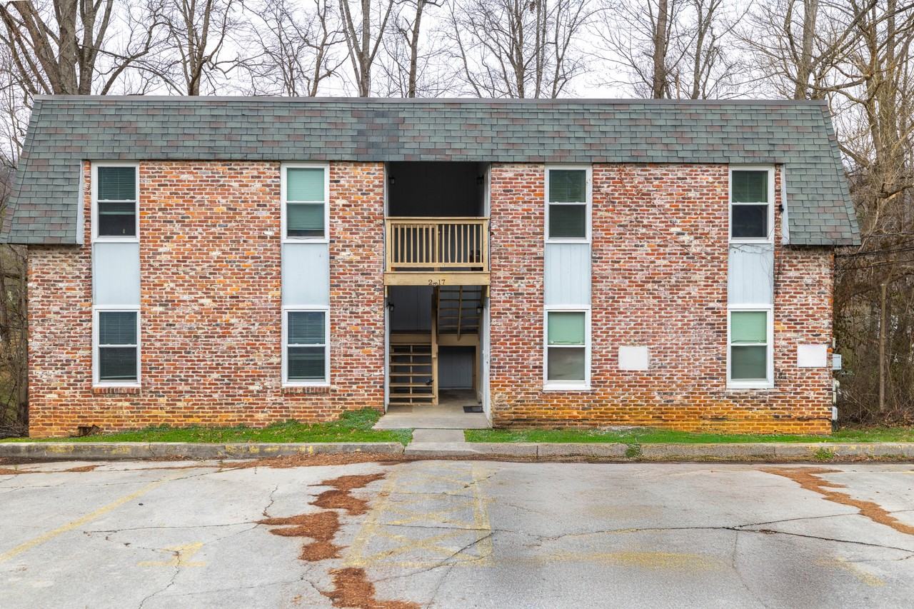 2817 Colt Dr #2 - Photo 5 of 16
