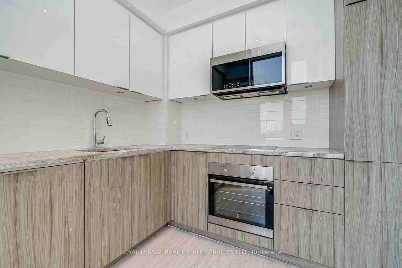 233 Saint Clair Avenue West #1110 - Photo 4 of 11