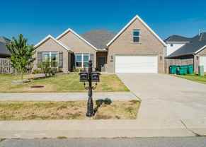 460 Poplar Rd - Photo 1 of 1
