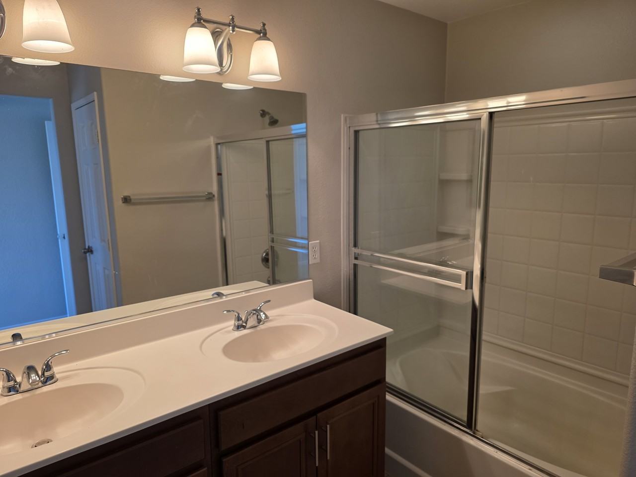 16934 Laurel Hill Ln #162 - Photo 7 of 10