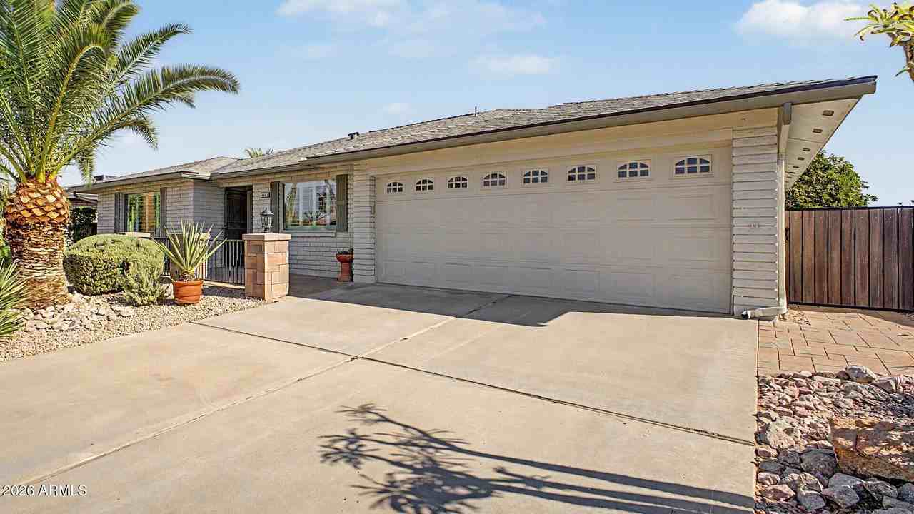 4143 E Crescent Ave - Photo 4 of 50