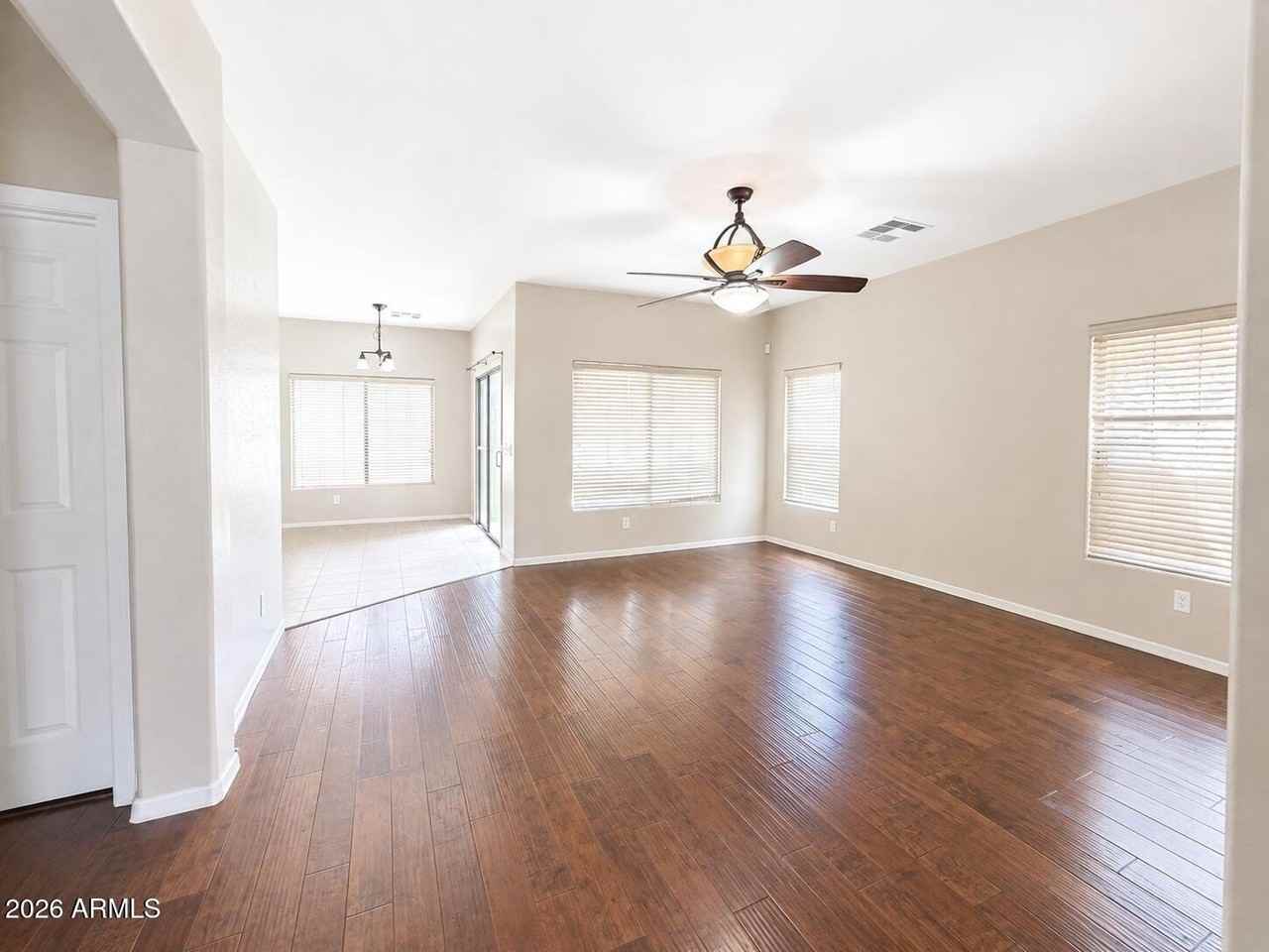 2729 E Chester Dr - Photo 4 of 4