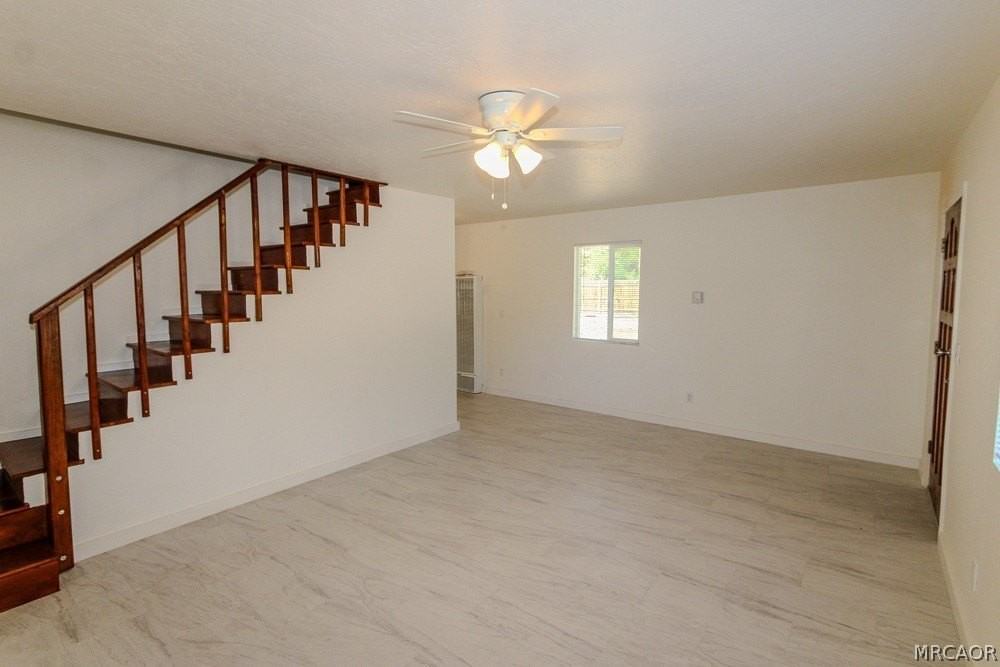 328 E Tiger Lily Dr - Photo 3 of 23