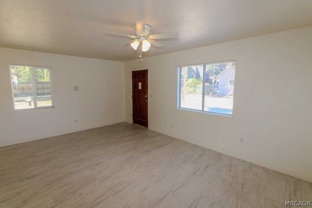 328 E Tiger Lily Dr - Photo 4 of 23