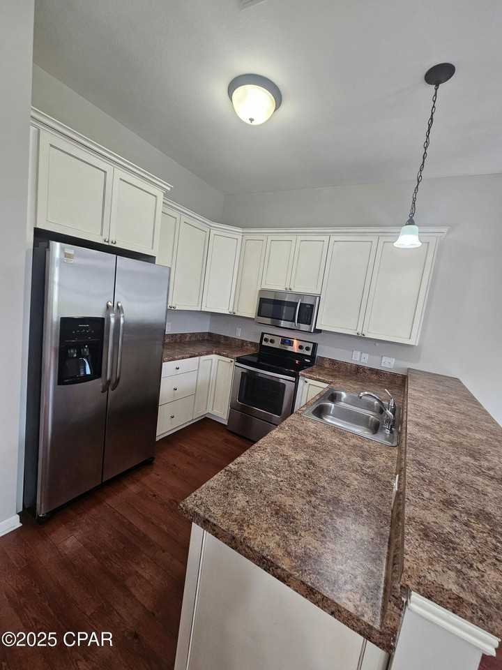 7225 Quail Hollow Dr - Photo 5 of 21