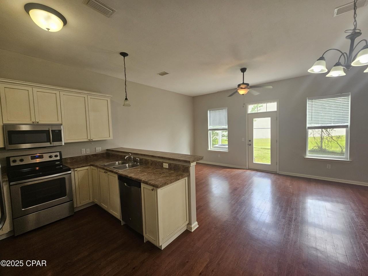 7225 Quail Hollow Dr - Photo 7 of 21