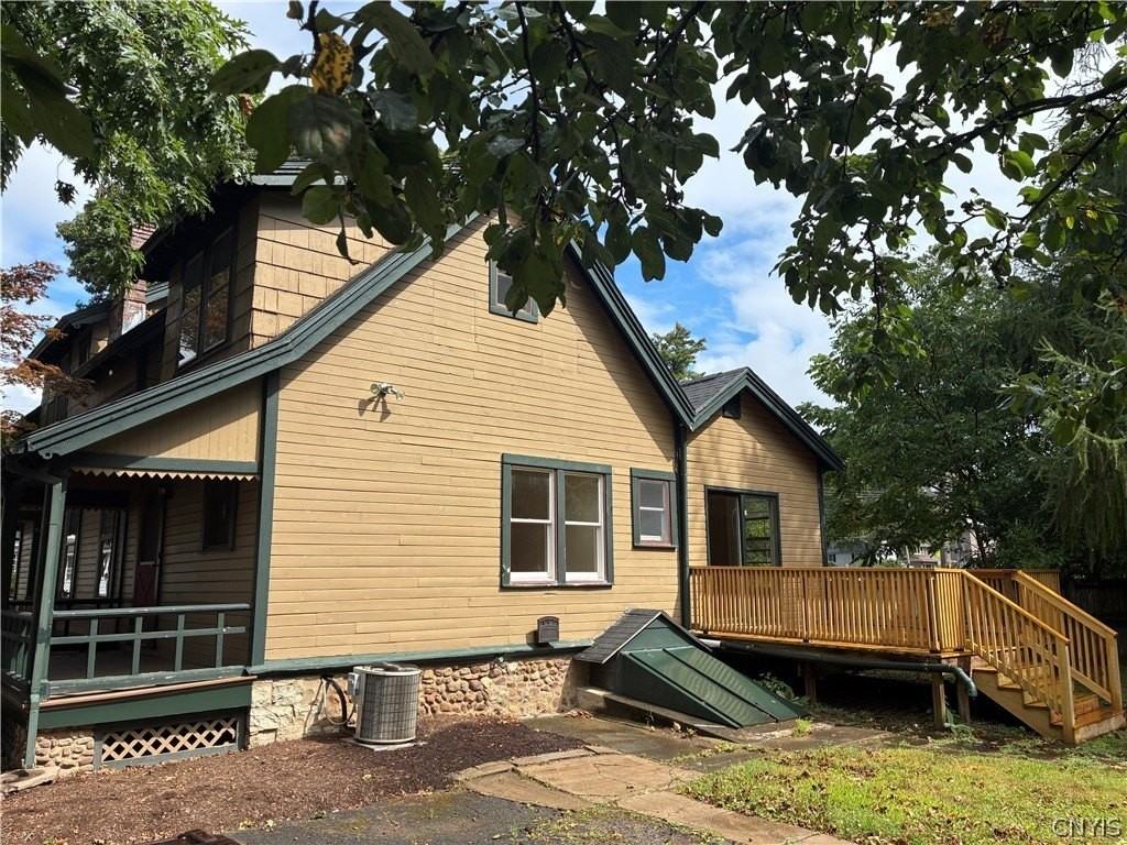 864 Salt Springs Rd - Photo 4 of 14