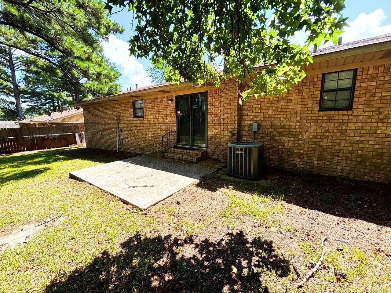 1326 Camellia Dr - Photo 5 of 28