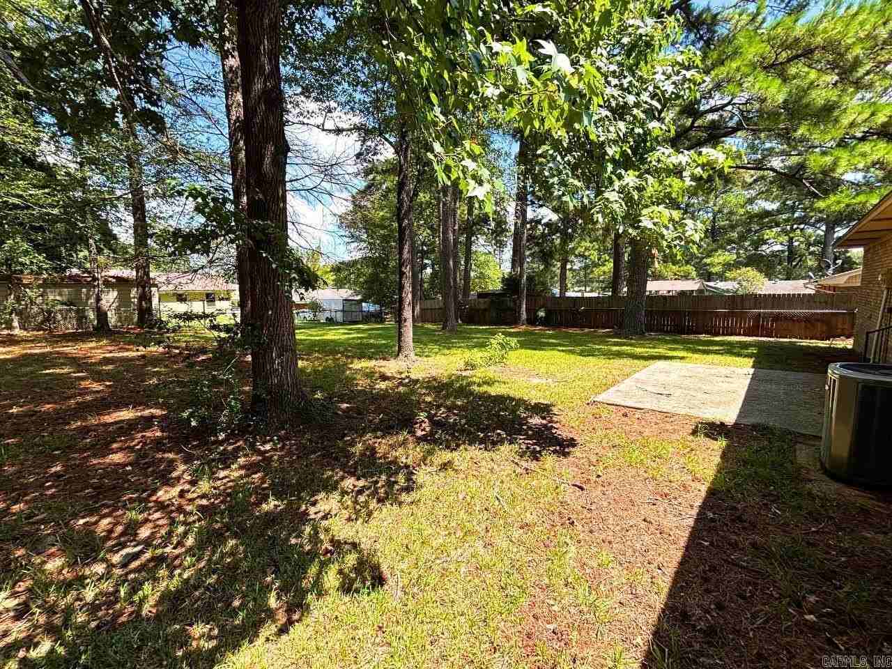 1326 Camellia Dr - Photo 7 of 28