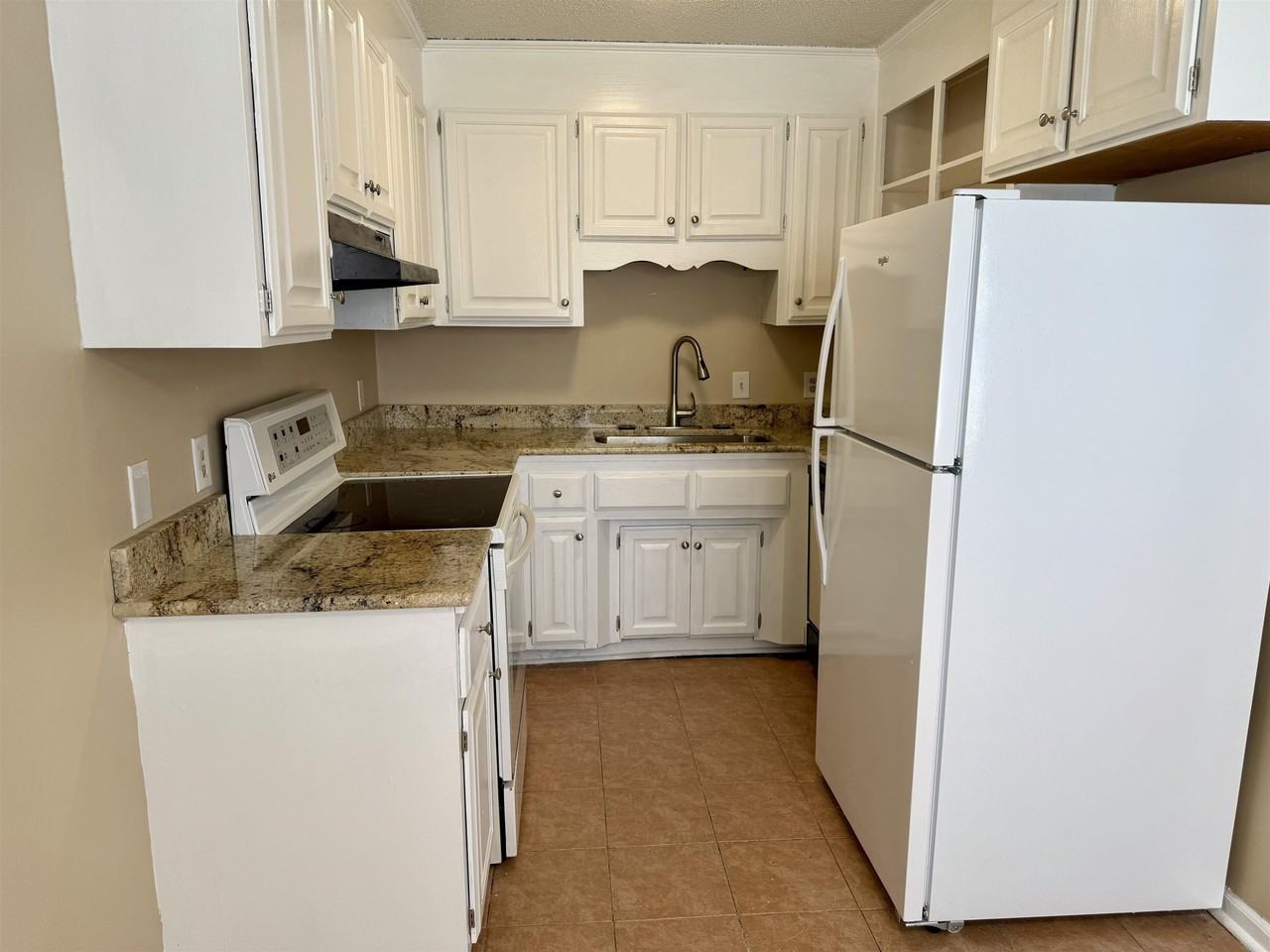 4047 Fairway Dr #1 - Photo 5 of 15