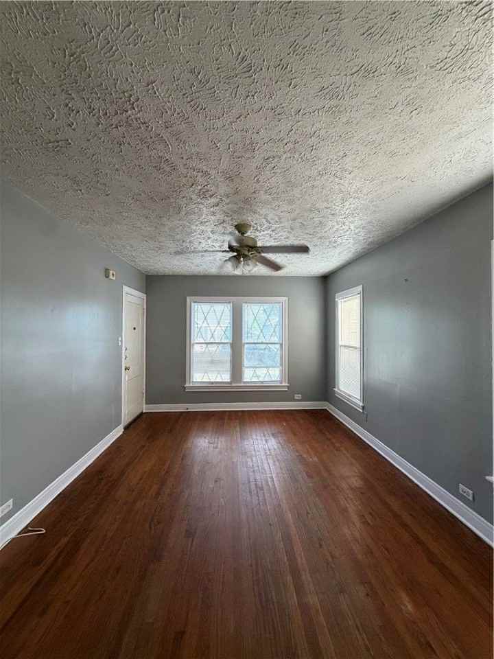 330 Rosebud Ave - Photo 3 of 13