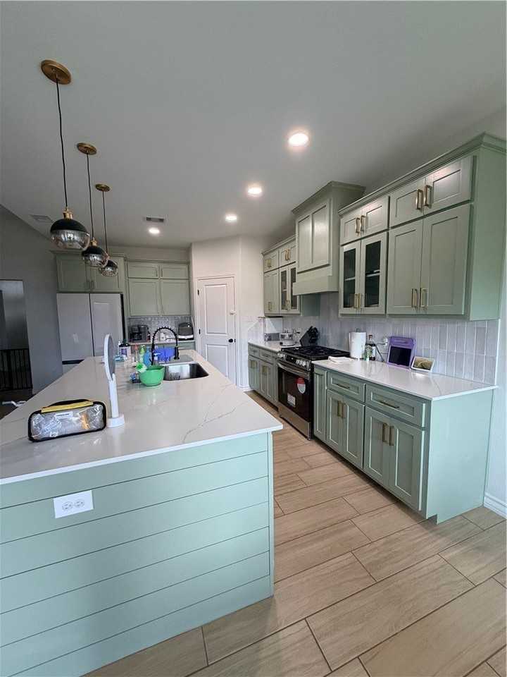 12818 Madalynn Dr - Photo 5 of 19