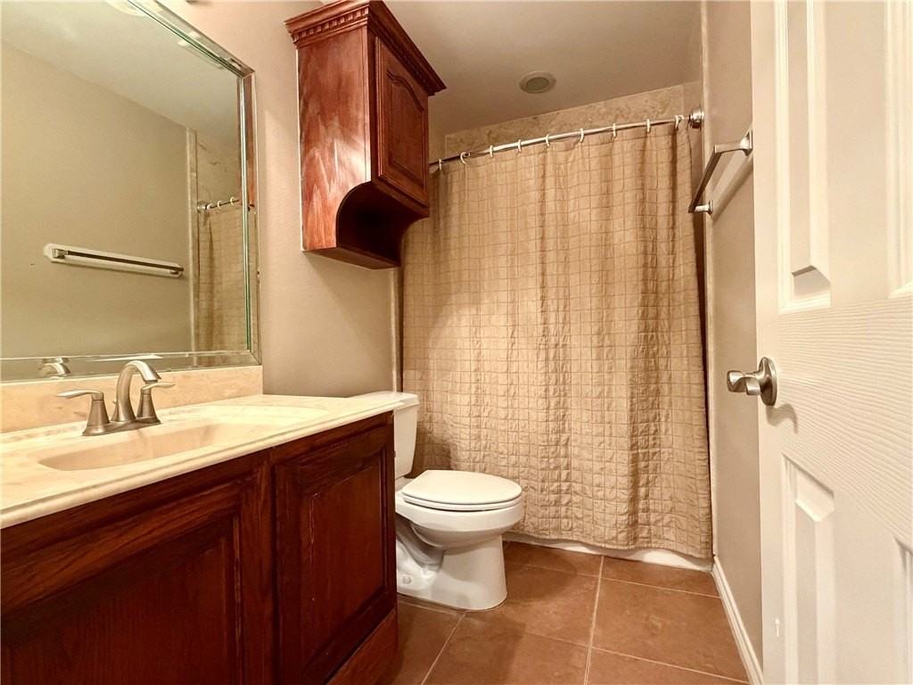 1907 Kelly Ln - Photo 5 of 33