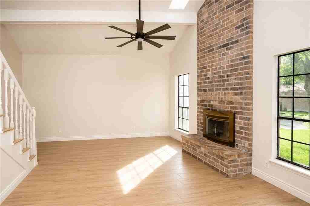 6941 Braesvalley Dr - Photo 2 of 14