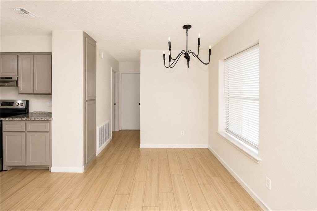 6941 Braesvalley Dr - Photo 5 of 14
