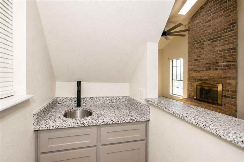 6941 Braesvalley Dr - Photo 6 of 14