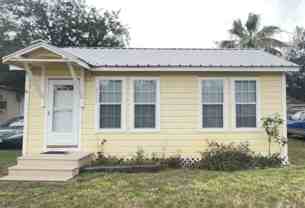 2716 Deer St - Photo 1 of 1