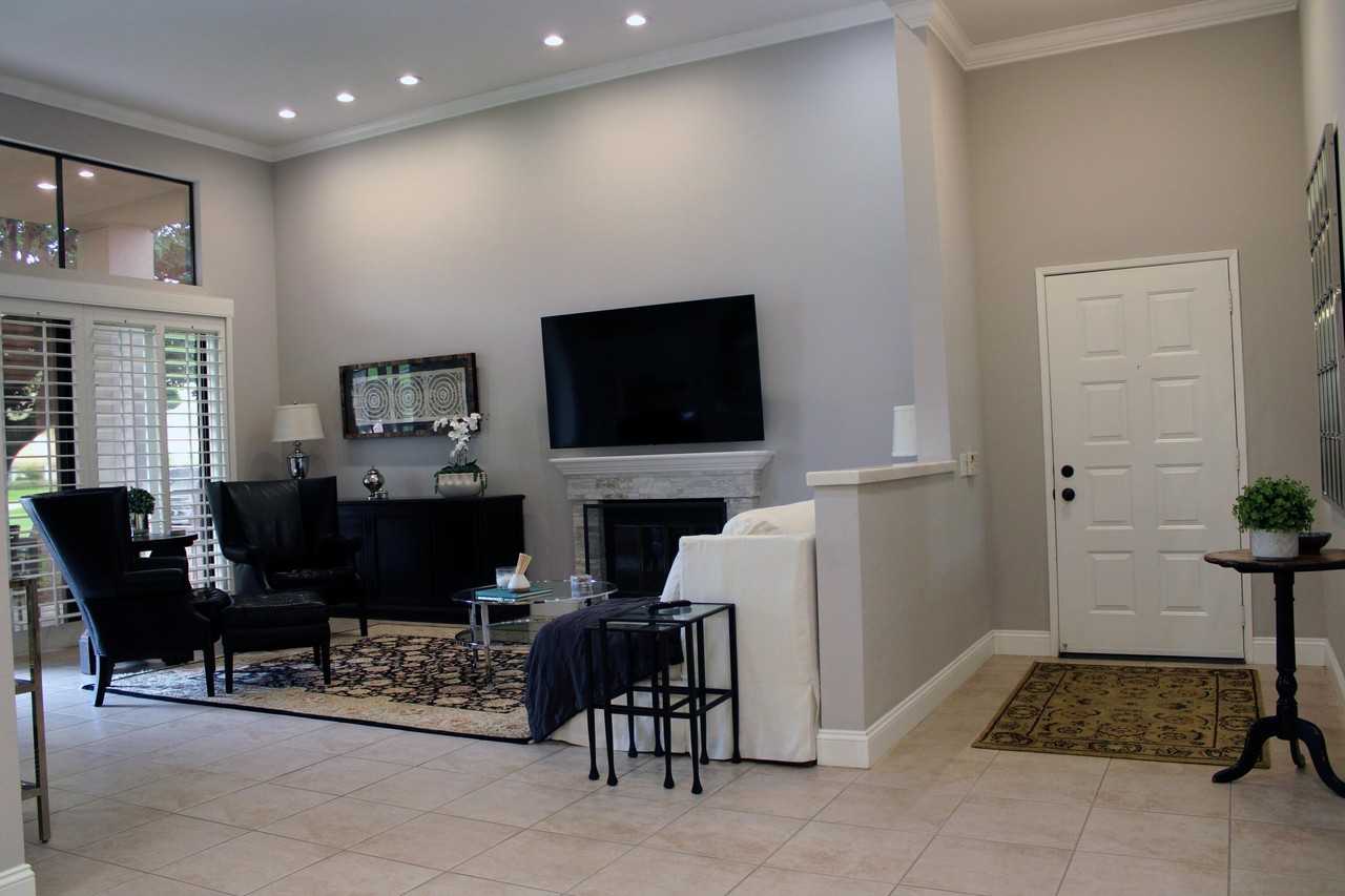 55069 Oakhill - Photo 3 of 18