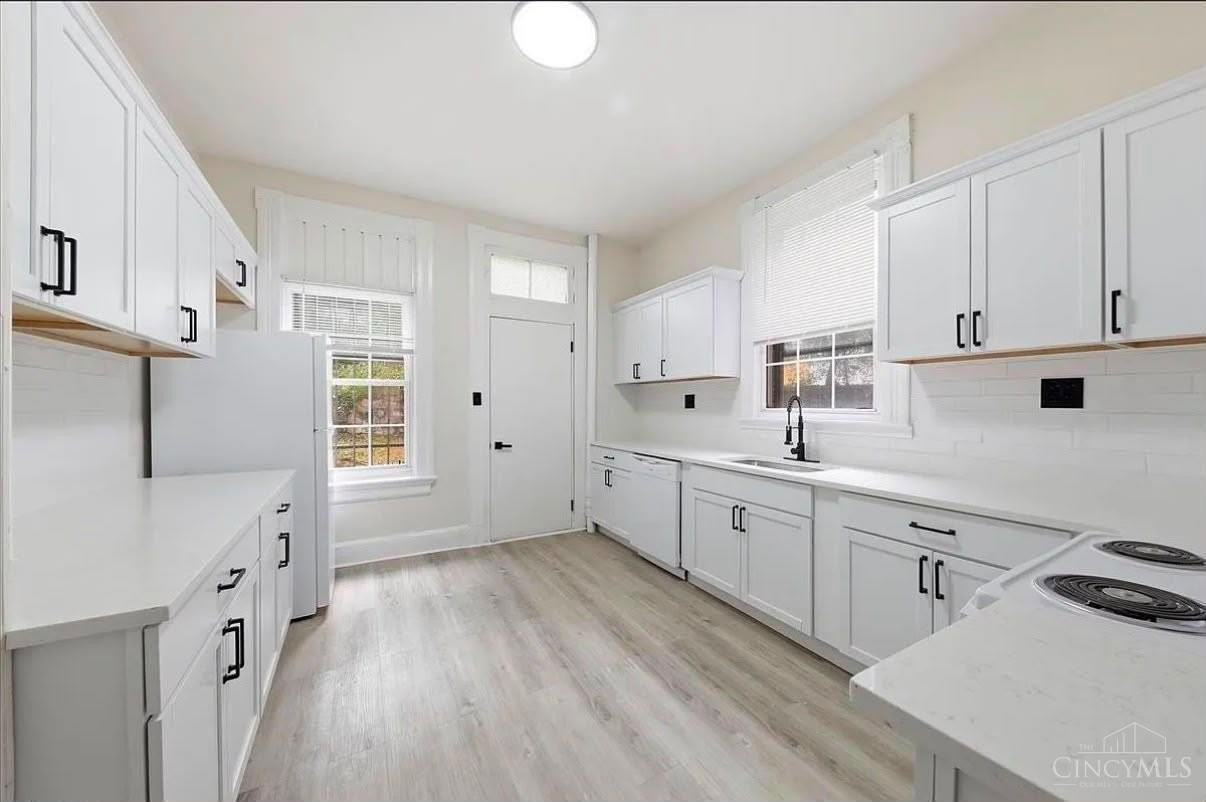 2502 Halstead St - Photo 6 of 22