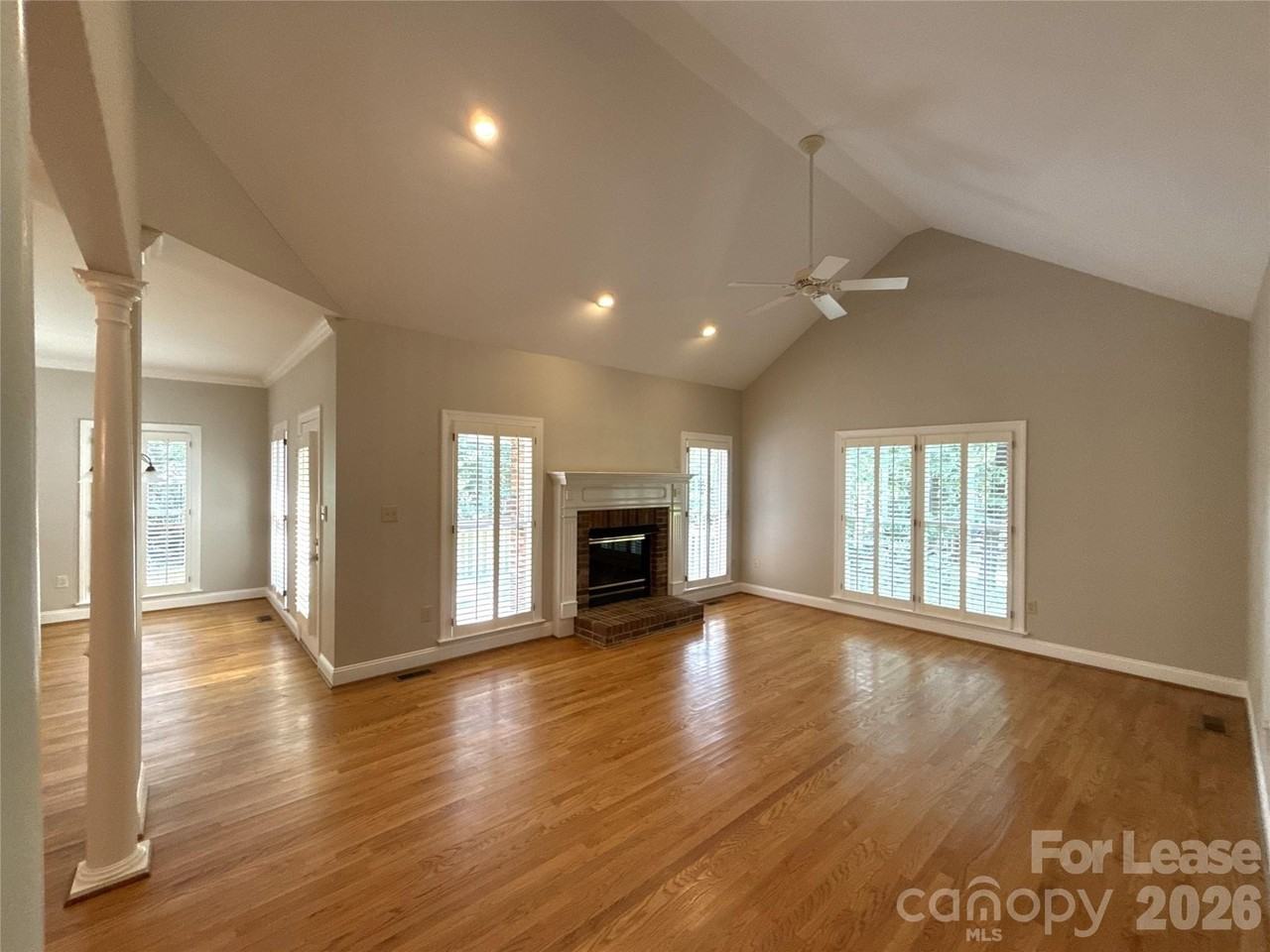 2649 Willowbrook Dr - Photo 4 of 26