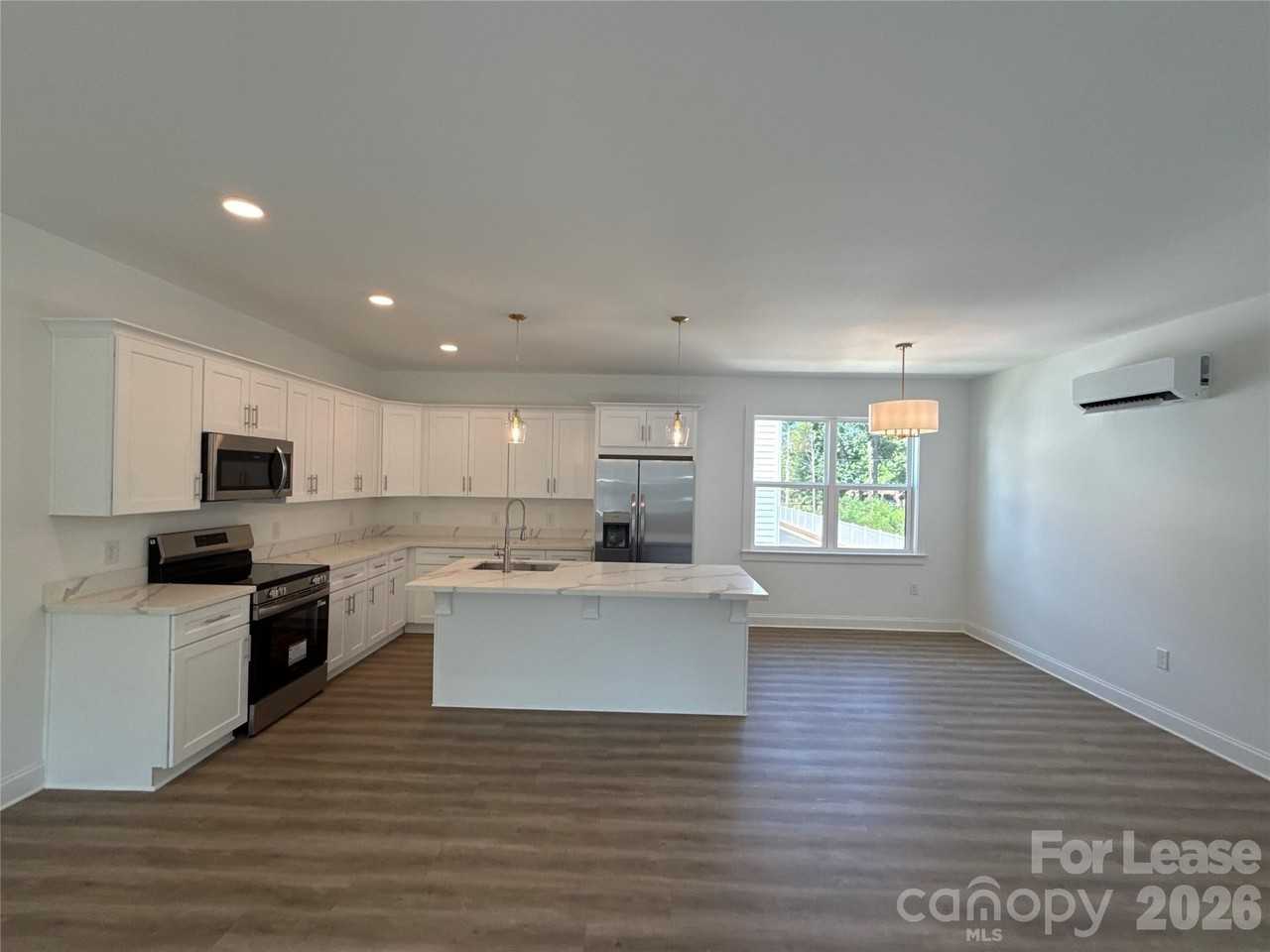 2100 Bombay Way - Photo 3 of 16