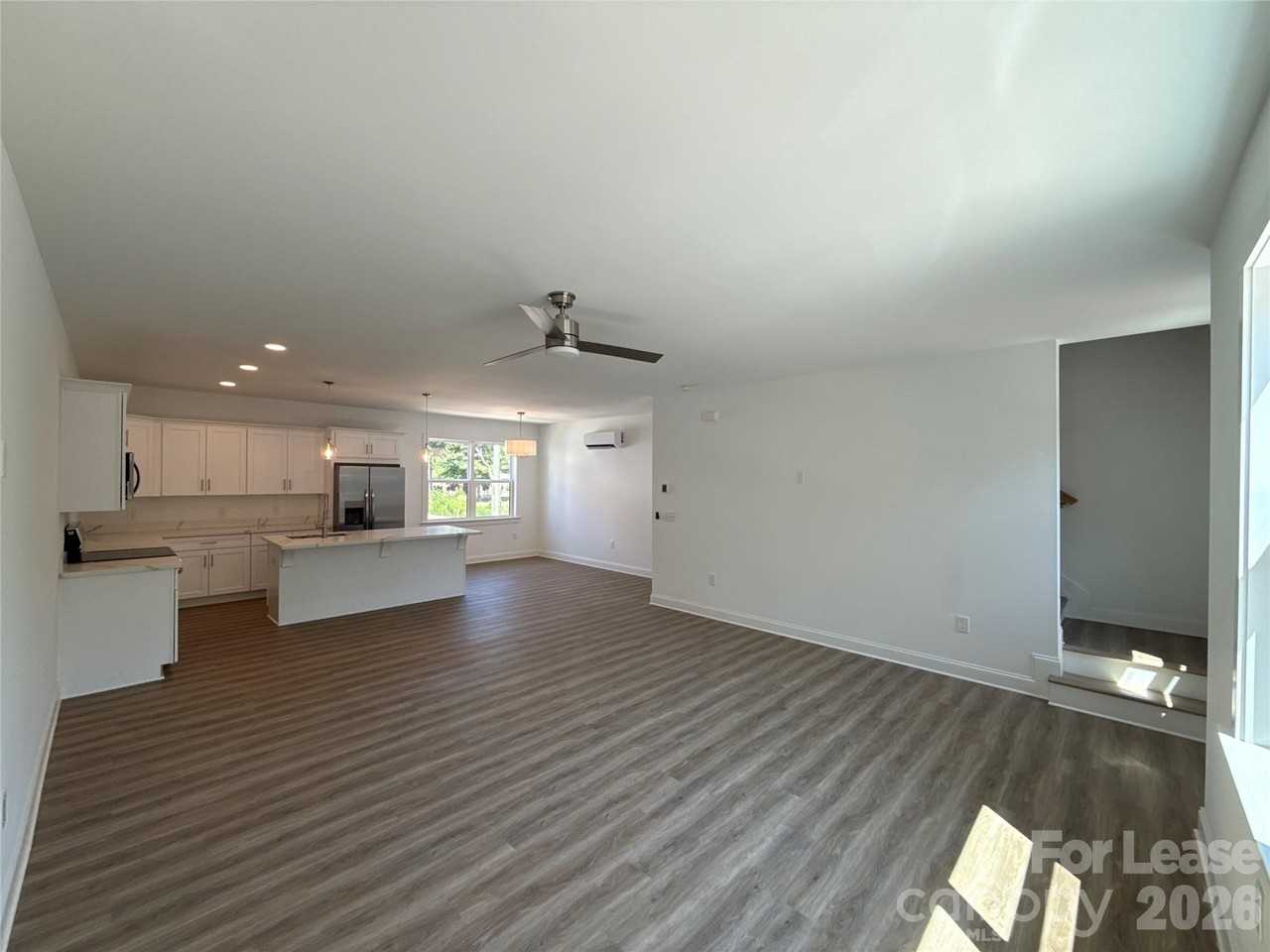 2100 Bombay Way - Photo 7 of 16