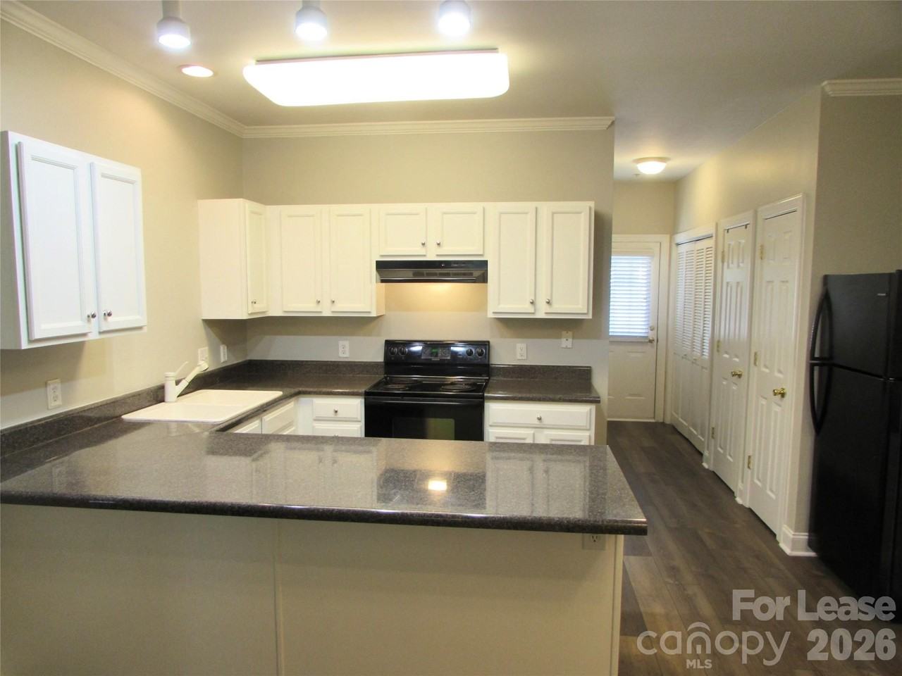 21725 Aftonshire Dr - Photo 5 of 11