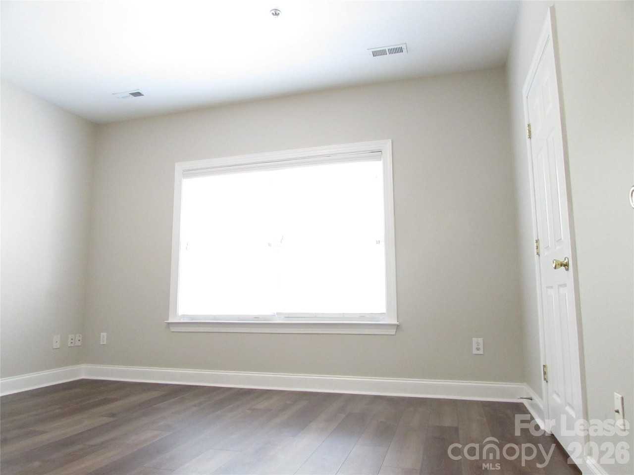 21725 Aftonshire Dr - Photo 6 of 11