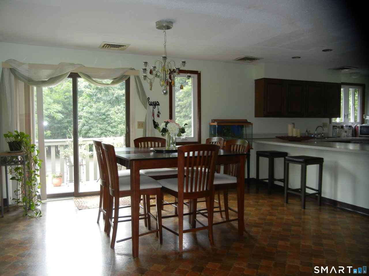 32 Cherry St #B - Photo 6 of 12