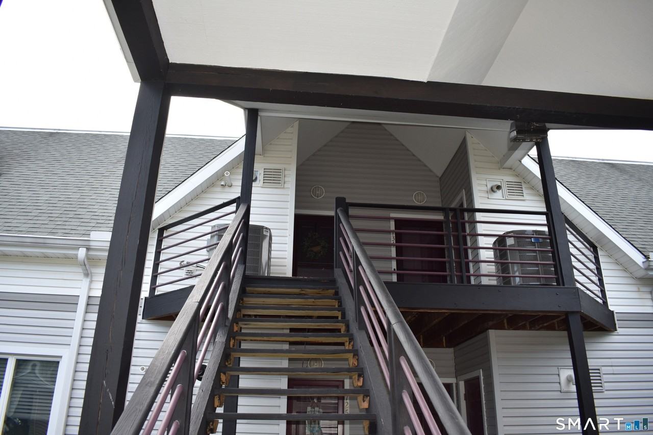 735 Popes Island Rd #735 - Photo 5 of 23