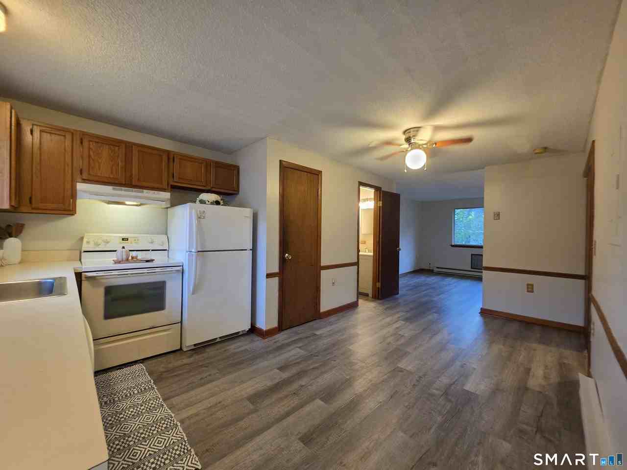 1568 Meriden Rd #4C - Photo 2 of 28