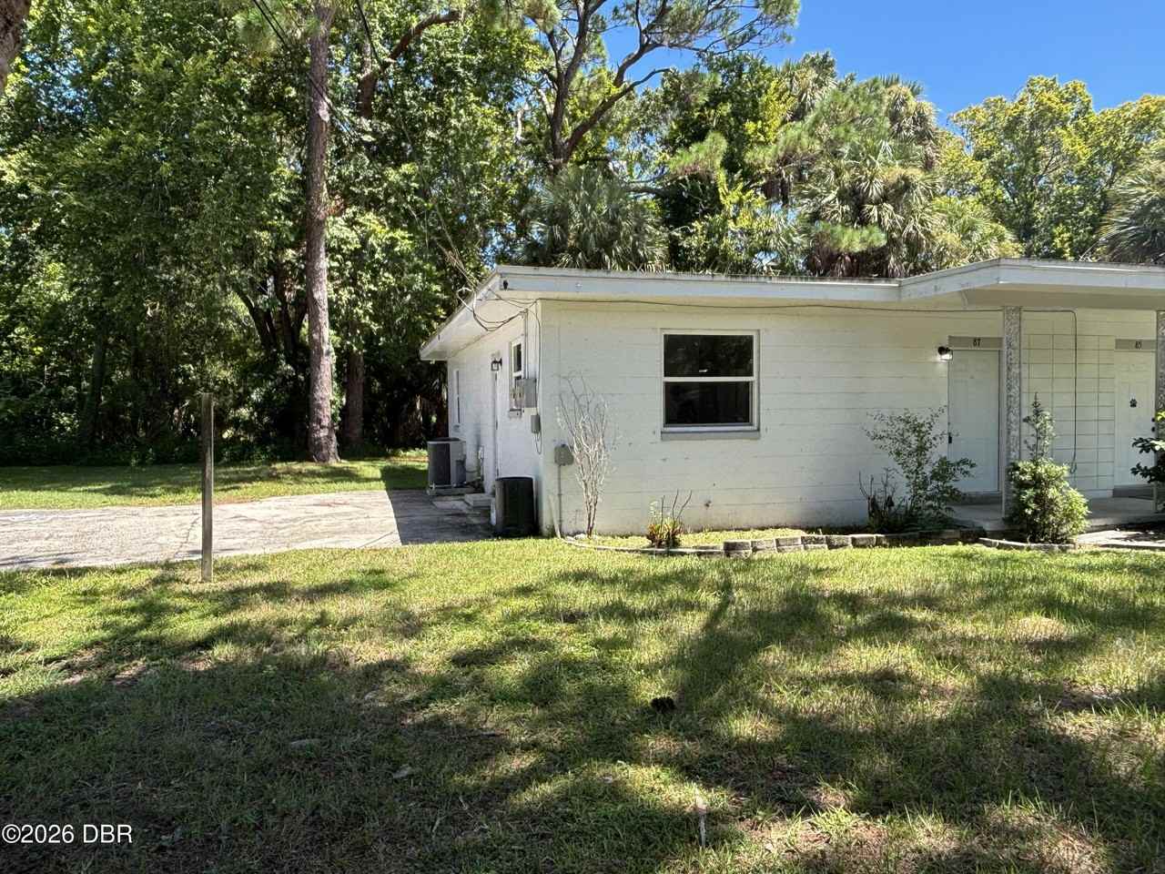 87 Ford St - Photo 2 of 15