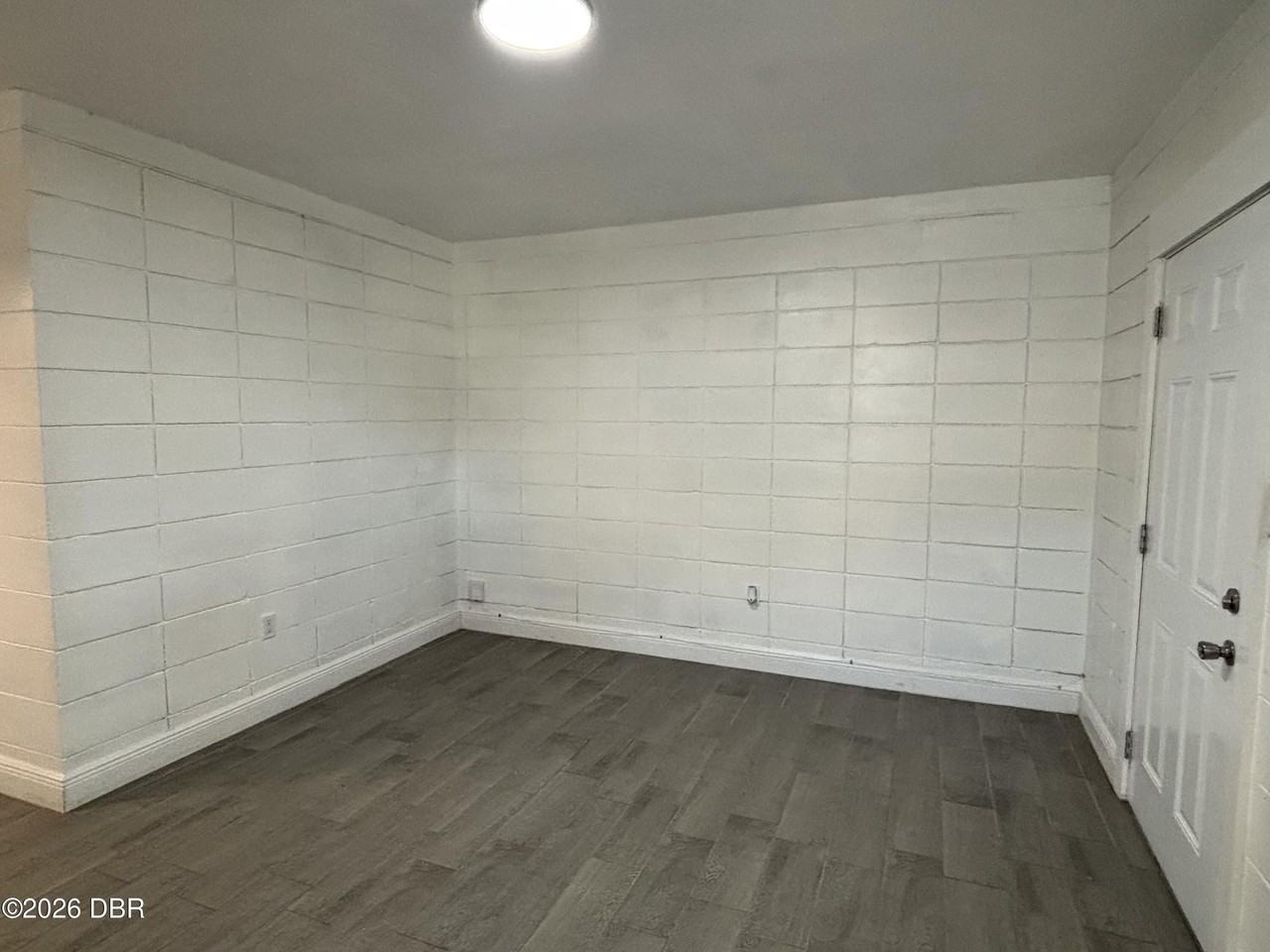 87 Ford St - Photo 4 of 15