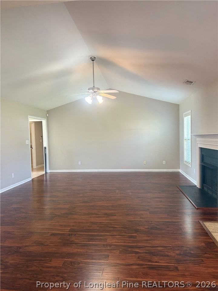 136 Bennington Dr - Photo 4 of 25