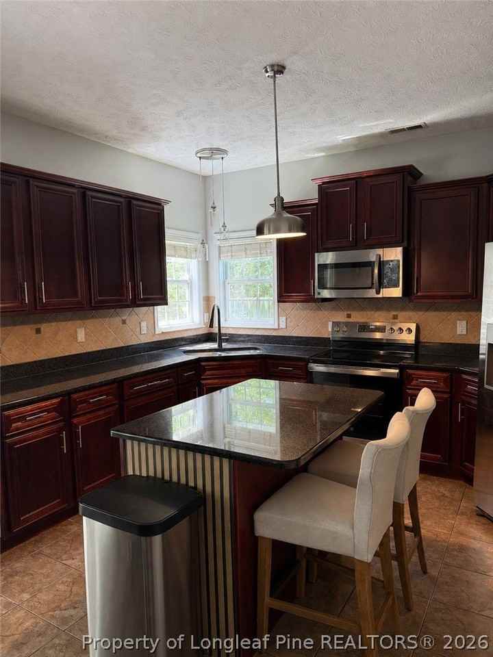 35 Wynnborne Cir - Photo 6 of 23