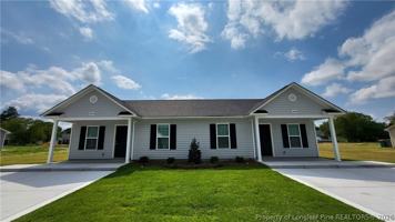 featured image of 105 Pineridge Dr #B
