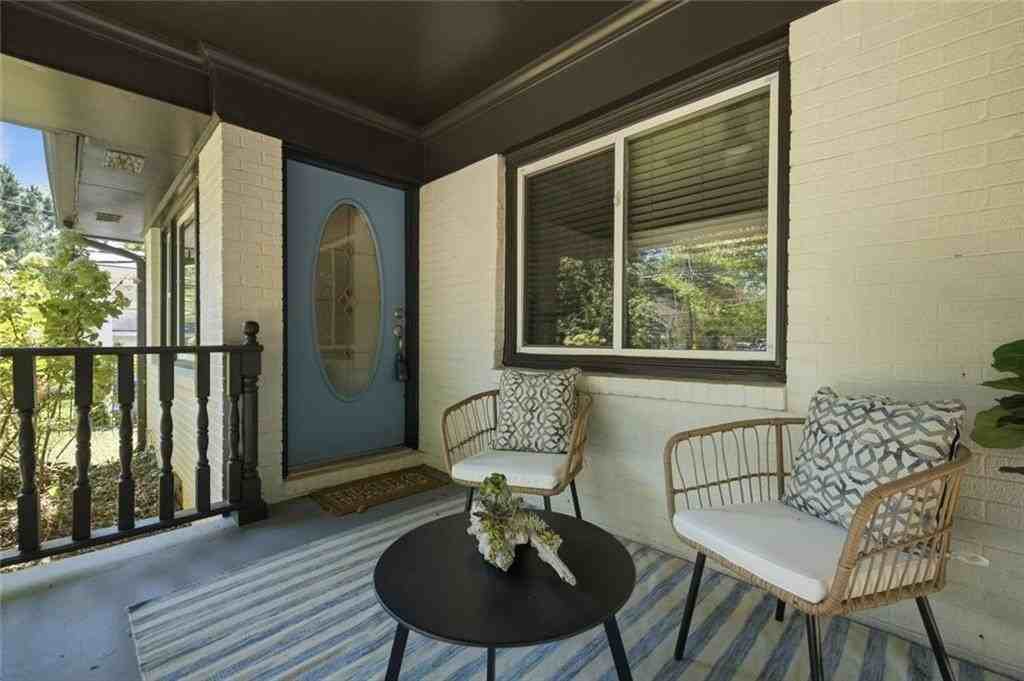 166 Howard St Ne - Photo 2 of 45