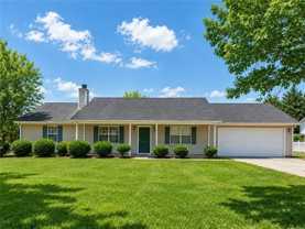 108 Greenleaf Dr - Photo 1 of 1